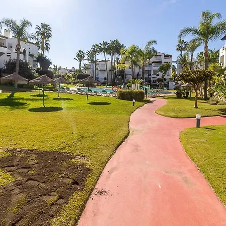 Piso Estupendo Acceso Directo Playa Эстепона